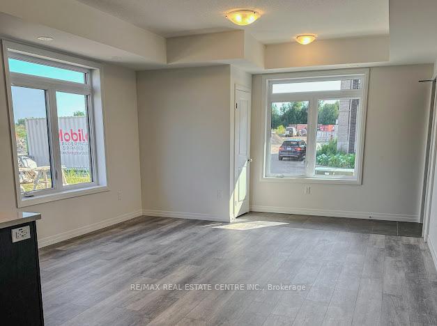 Photo 7 of 86 Thatcher Drive, Guelph, Kortright East — HOMEH