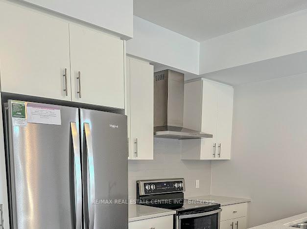 Photo 3 of 86 Thatcher Drive, Guelph, Kortright East — HOMEH