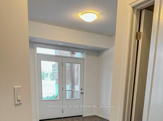 Photo 9 of 86 Thatcher Drive, Guelph, Kortright East — HOMEH