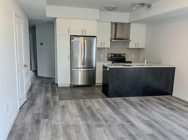 Photo 2 of 86 Thatcher Drive, Guelph, Kortright East — HOMEH
