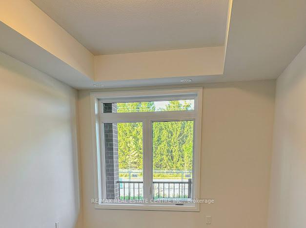 Photo 5 of 86 Thatcher Drive, Guelph, Kortright East — HOMEH