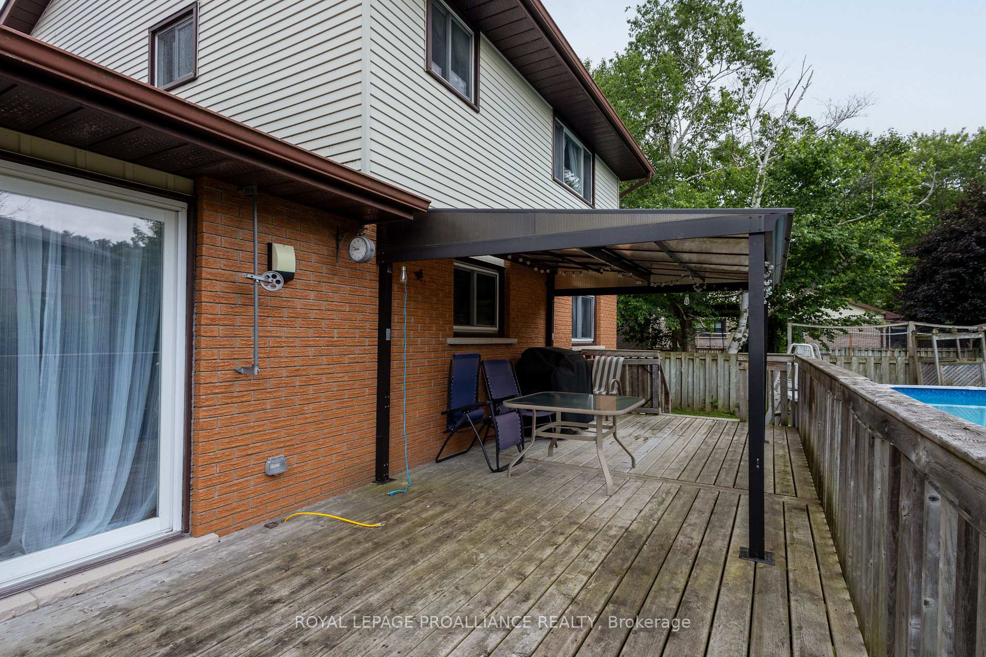 Photo 31 of 60 Beverley Crescent, Belleville, Belleville Ward — HOMEH