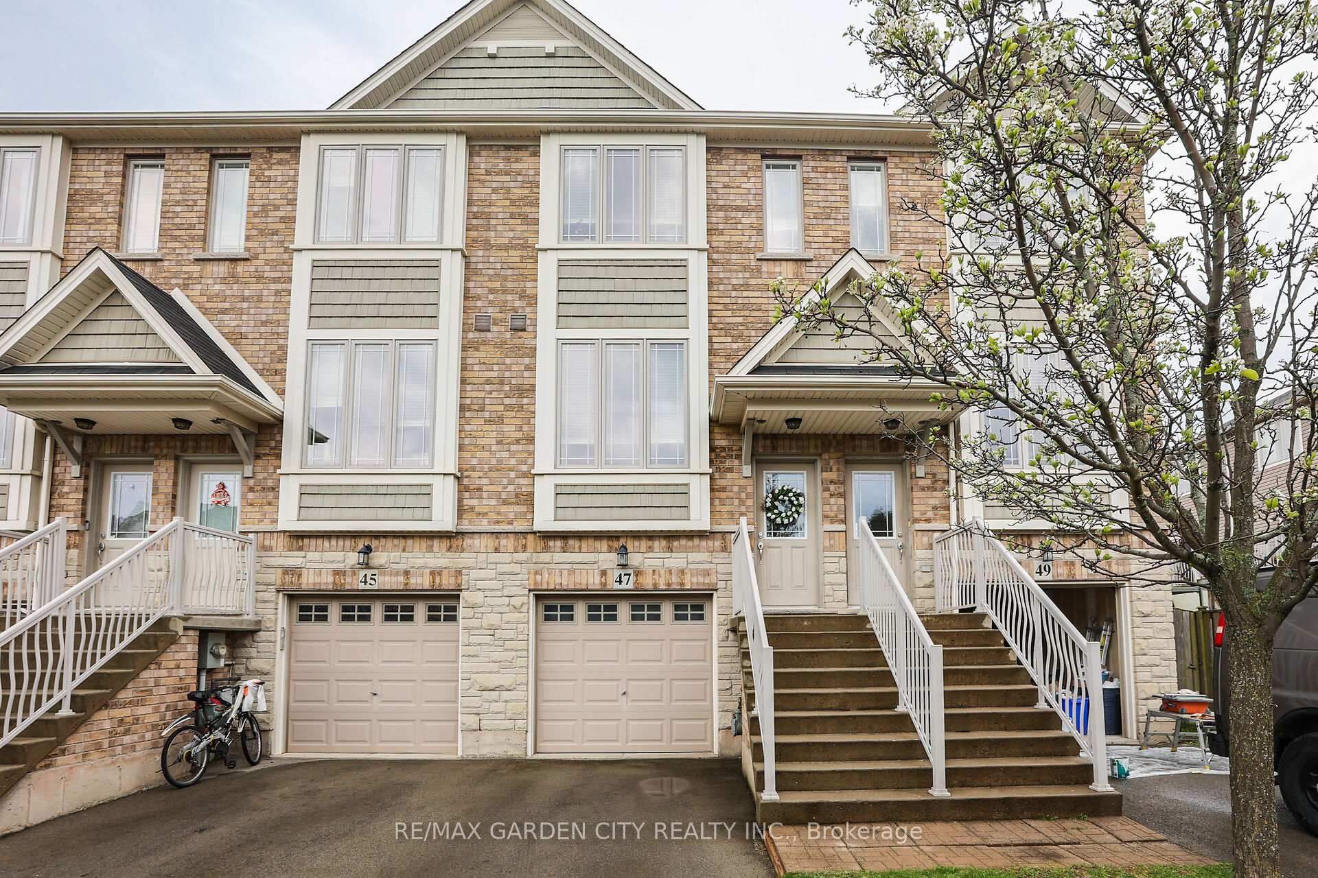 Front of Unit 47, 8 Hemlock Way