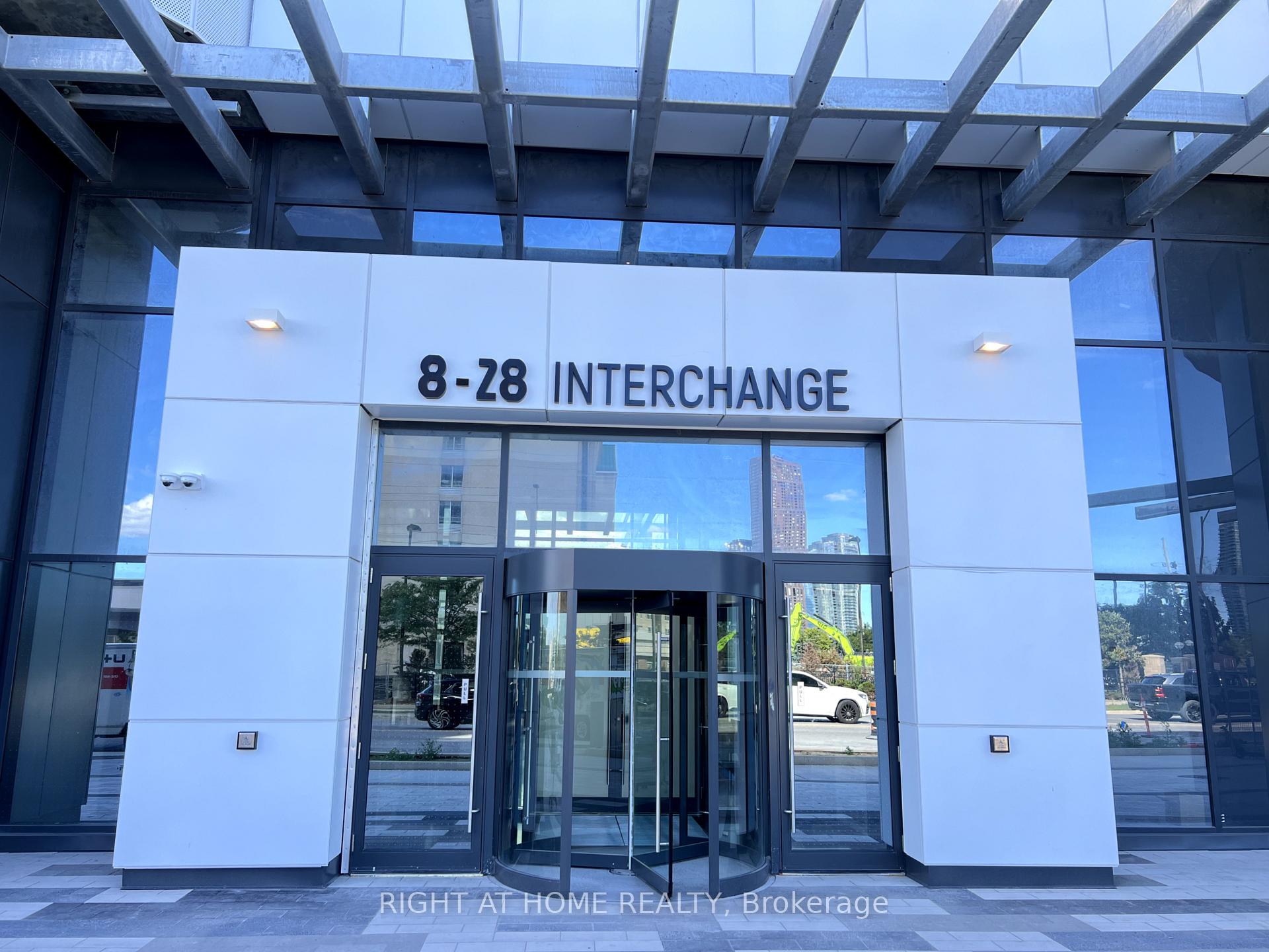 Photo 14 of Unit 3116, 28 Interchange Way, Vaughan, Vaughan Corporate Centre — HOMEH
