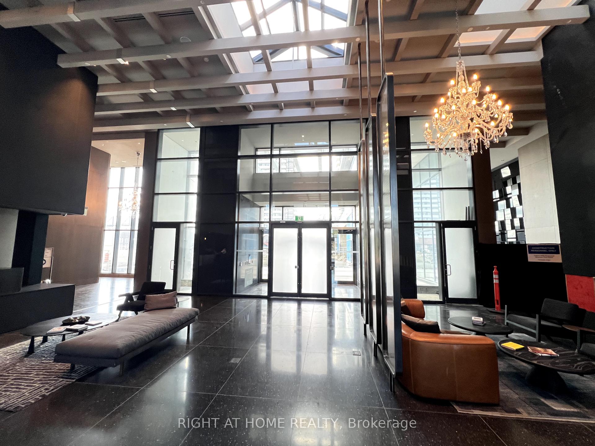 Photo 3 of Unit 3116, 28 Interchange Way, Vaughan, Vaughan Corporate Centre — HOMEH