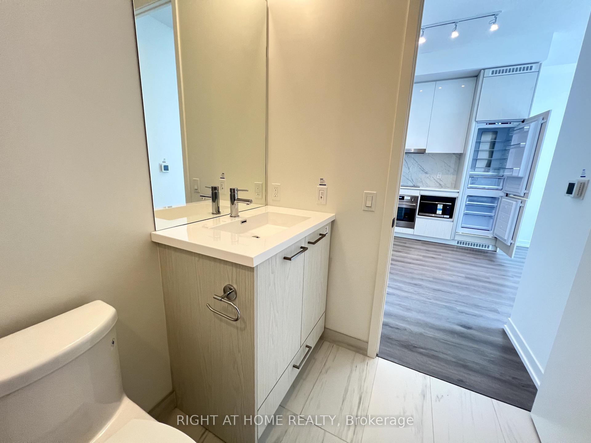 Photo 19 of Unit 3116, 28 Interchange Way, Vaughan, Vaughan Corporate Centre — HOMEH