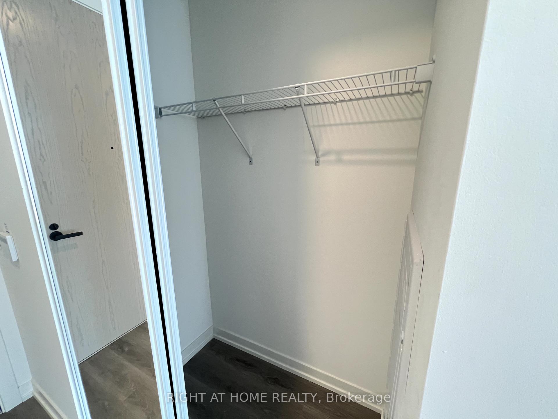 Photo 16 of Unit 3116, 28 Interchange Way, Vaughan, Vaughan Corporate Centre — HOMEH