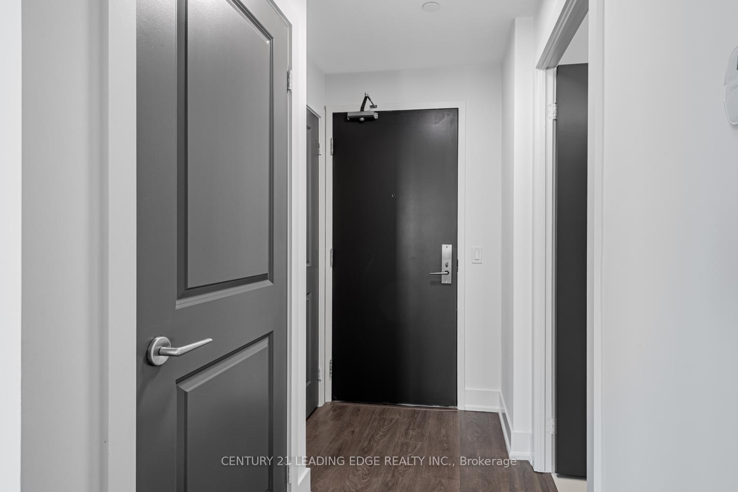 Photo 5 of Unit 1012, 8081 Birchmount Rd, Markham, Unionville — HOMEH