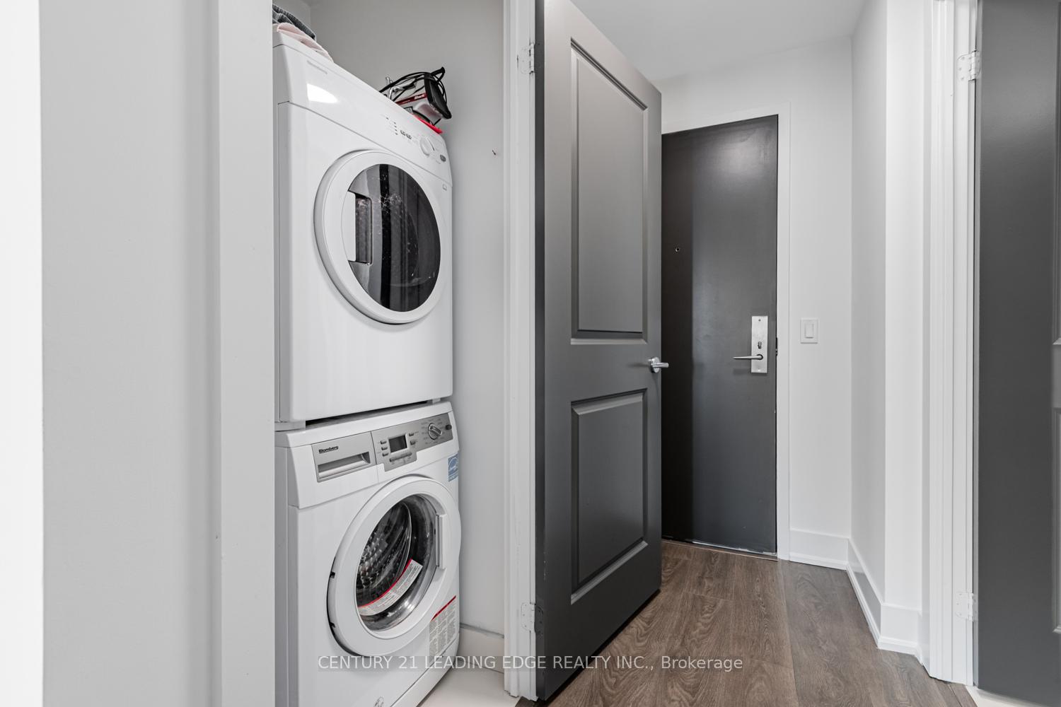 Photo 4 of Unit 1012, 8081 Birchmount Rd, Markham, Unionville — HOMEH