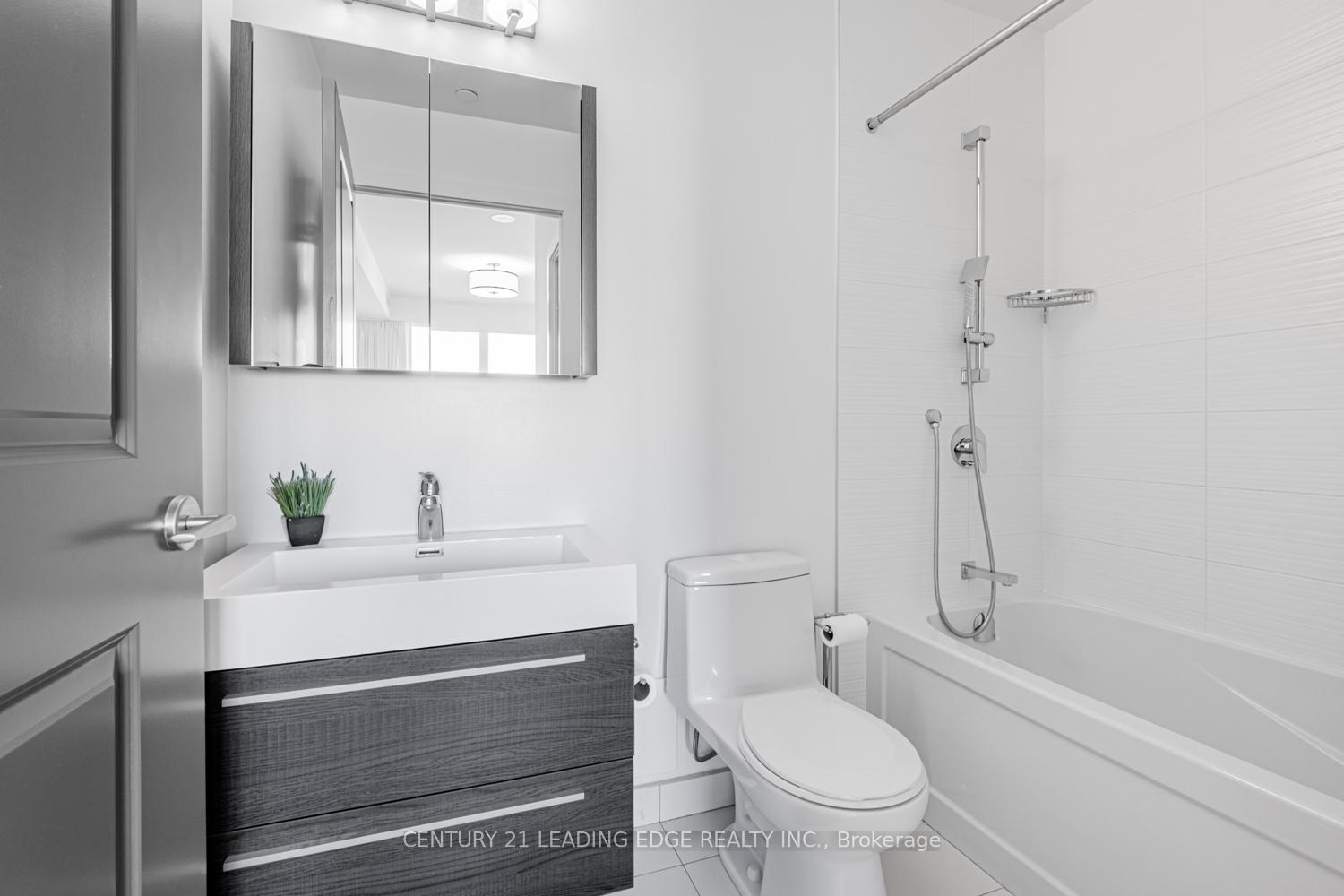 Photo 16 of Unit 1012, 8081 Birchmount Rd, Markham, Unionville — HOMEH