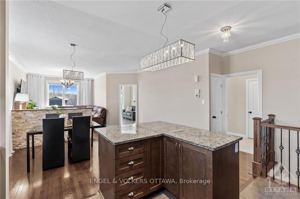Photo 9 of 600 Woodbriar Way, Ottawa, Blossom Park/Kemp Park/Findlay Creek — HOMEH