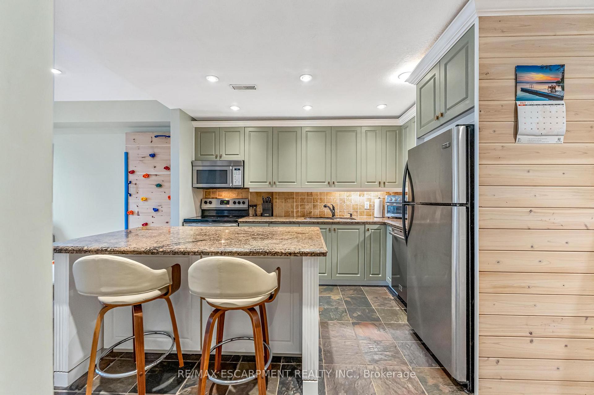 Photo 4 of Unit 304, 283 King Street E, Hamilton, Beasley — HOMEH
