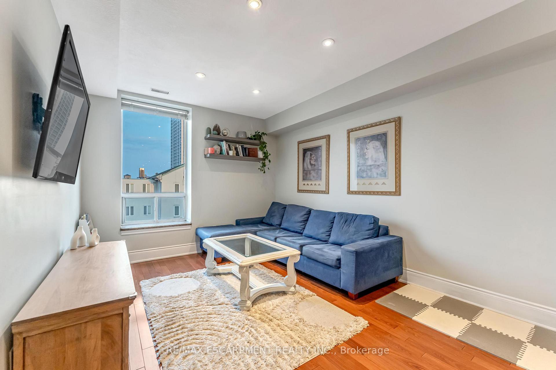 Photo 12 of Unit 304, 283 King Street E, Hamilton, Beasley — HOMEH