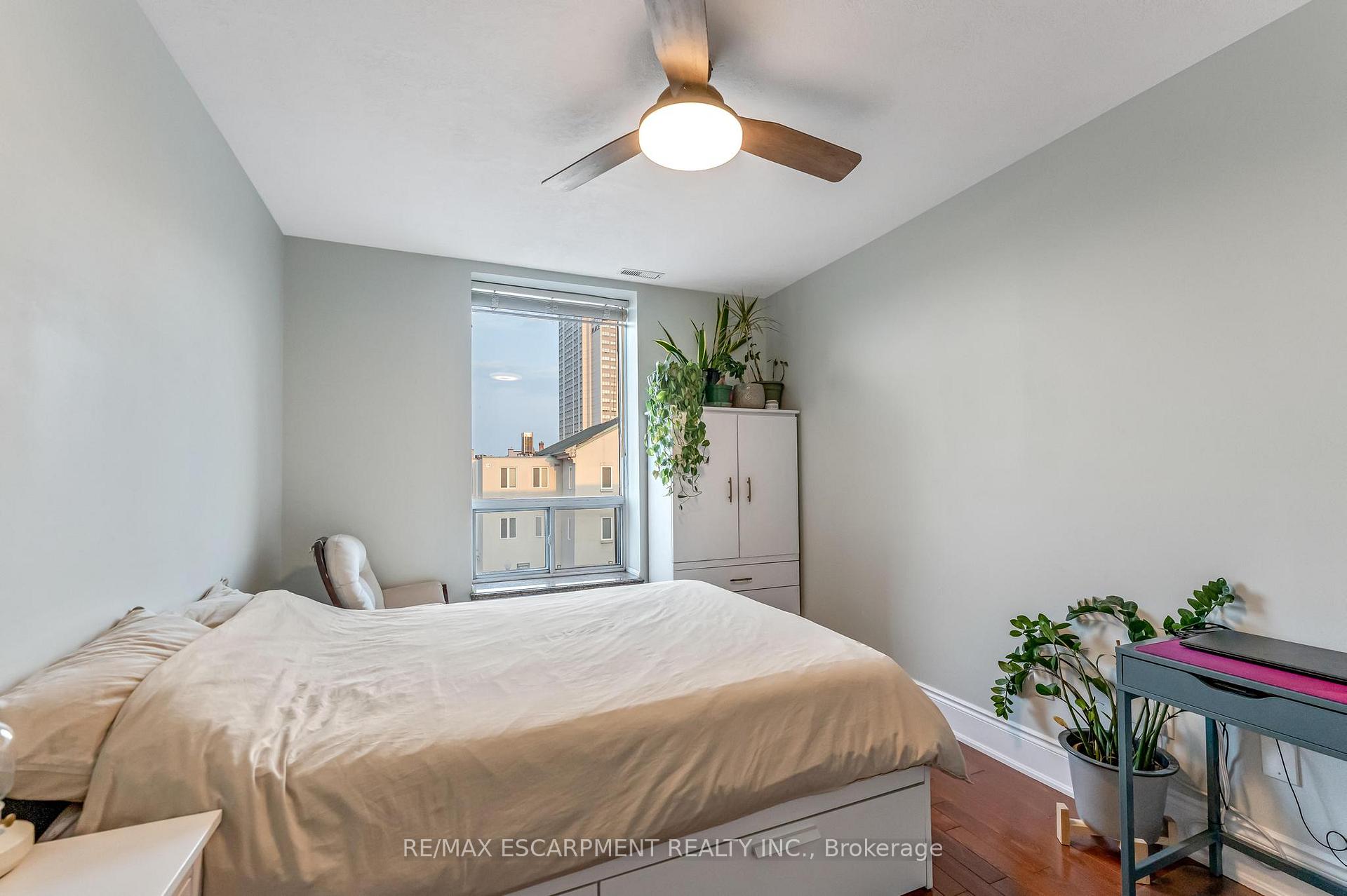 Photo 10 of Unit 304, 283 King Street E, Hamilton, Beasley — HOMEH