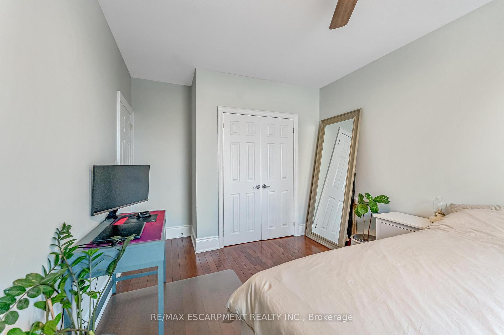 Photo 13 of Unit 304, 283 King Street E, Hamilton, Beasley — HOMEH