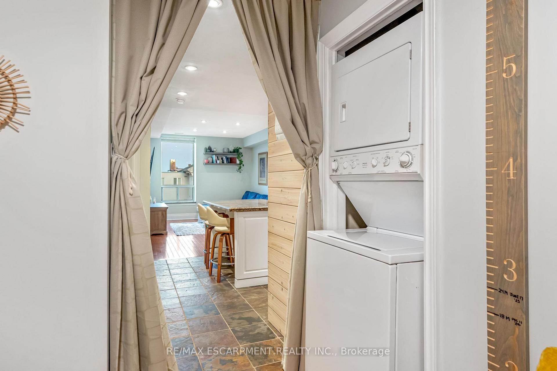 Photo 17 of Unit 304, 283 King Street E, Hamilton, Beasley — HOMEH
