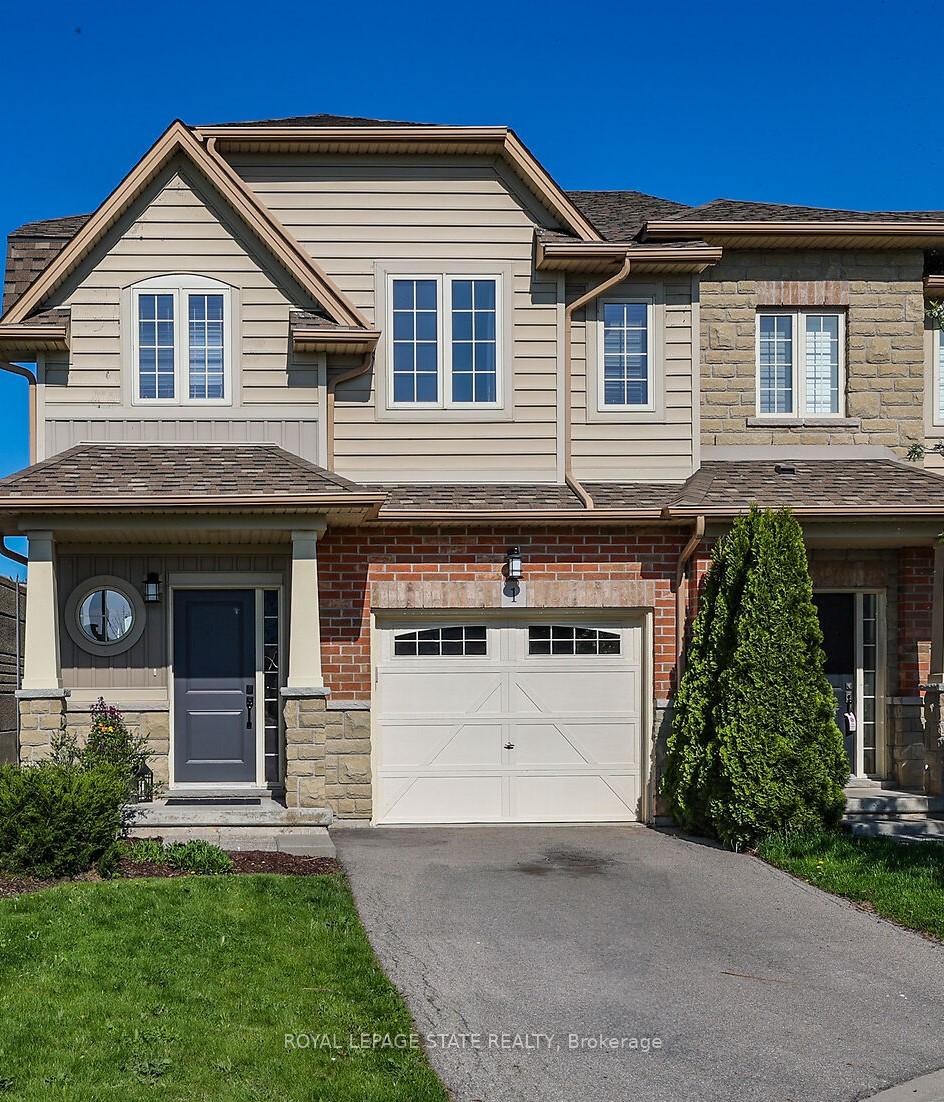 Photo 2 of Unit 1, 8 Lakelawn Road, Grimsby, Grimsby Beach — HOMEH