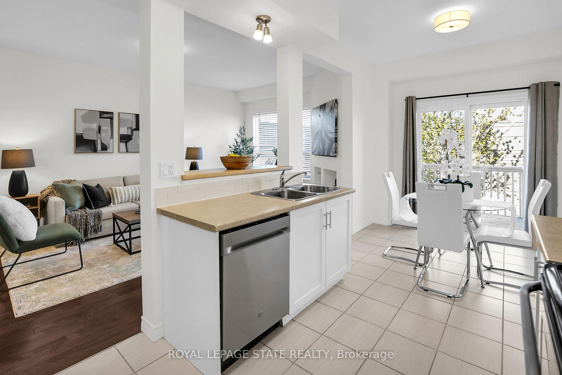 Photo 12 of Unit 1, 8 Lakelawn Road, Grimsby, Grimsby Beach — HOMEH