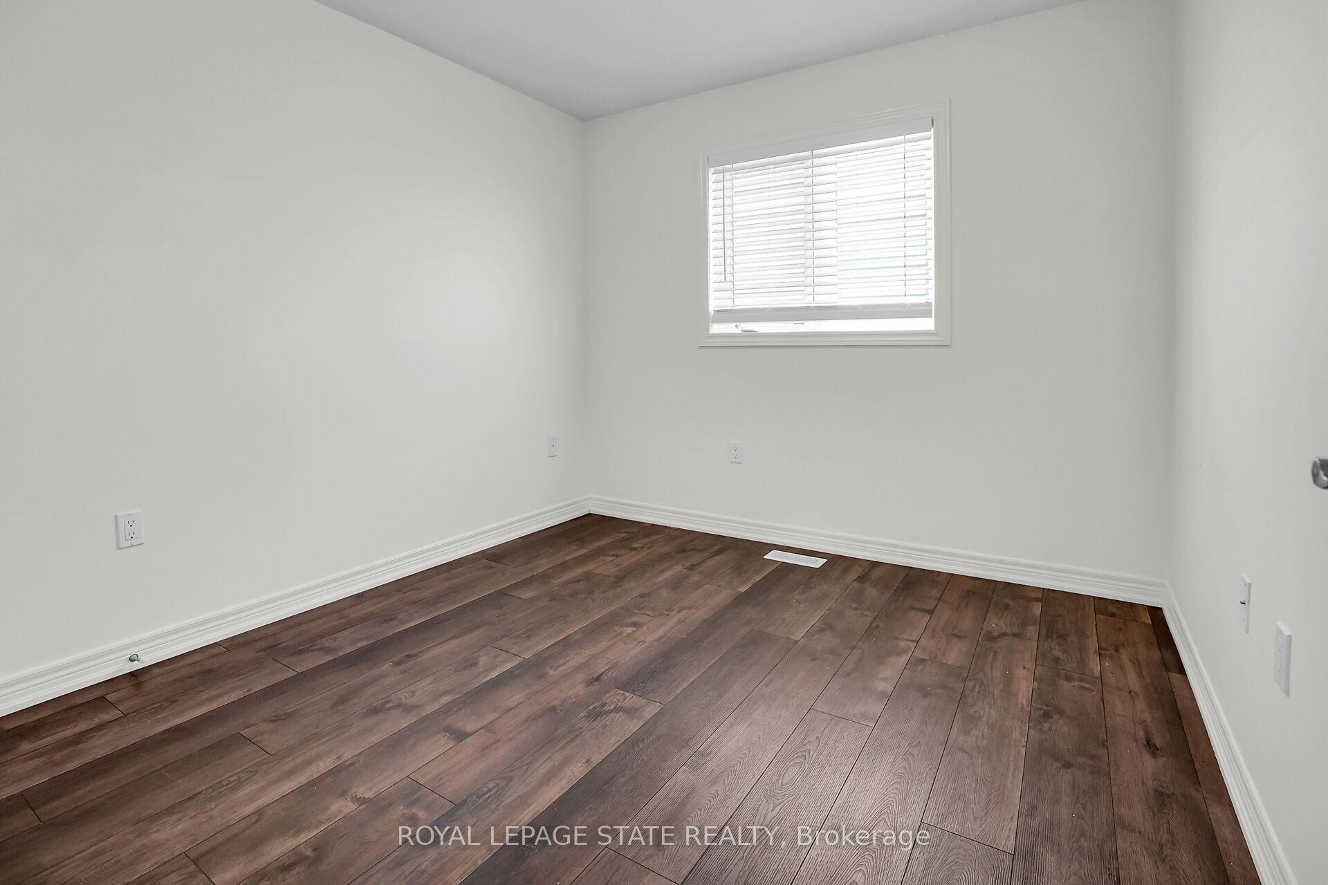 Photo 24 of Unit 1, 8 Lakelawn Road, Grimsby, Grimsby Beach — HOMEH