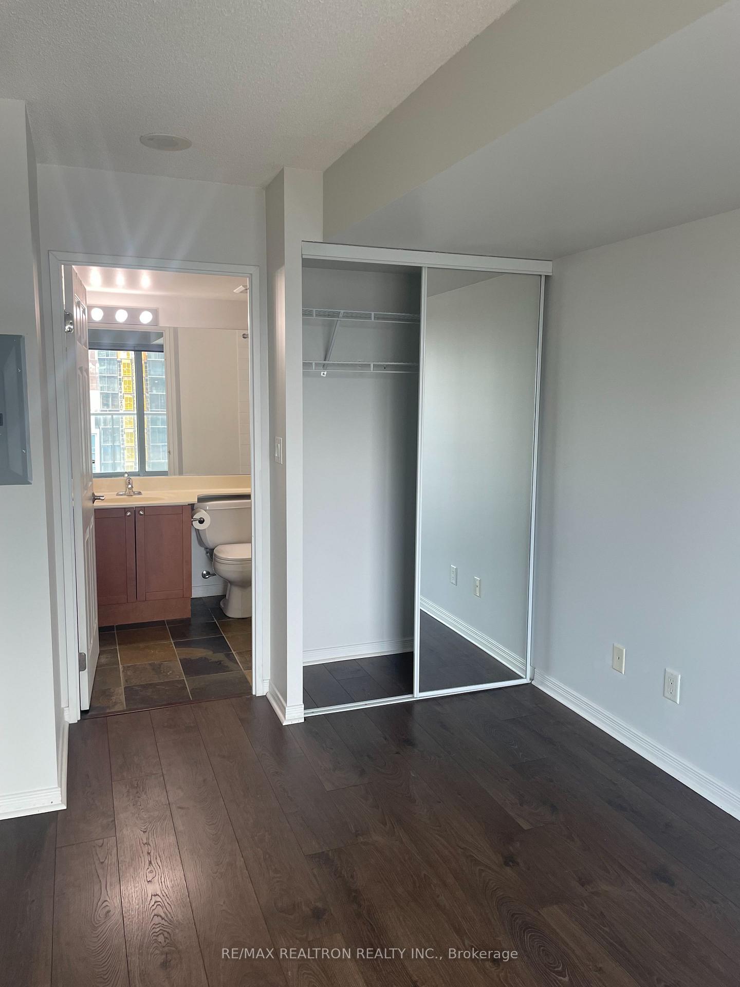 Photo 5 of Unit 1601, 230 King Street E, Toronto, Moss Park — HOMEH