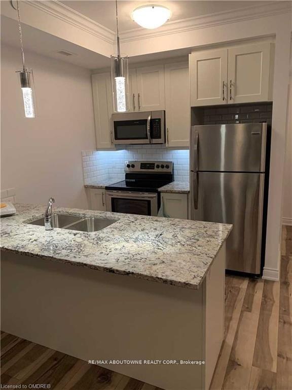 Photo 5 of Unit 510, 101 Shoreview Place, Hamilton, Stoney Creek — HOMEH