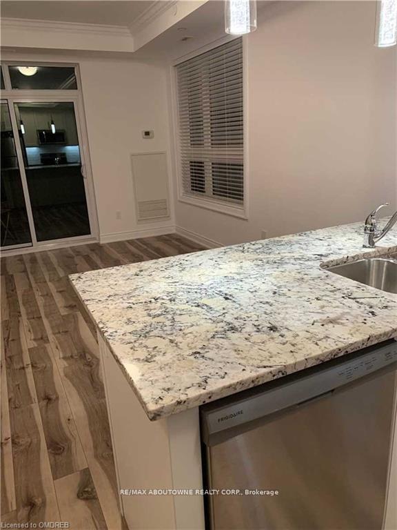 Photo 13 of Unit 510, 101 Shoreview Place, Hamilton, Stoney Creek — HOMEH
