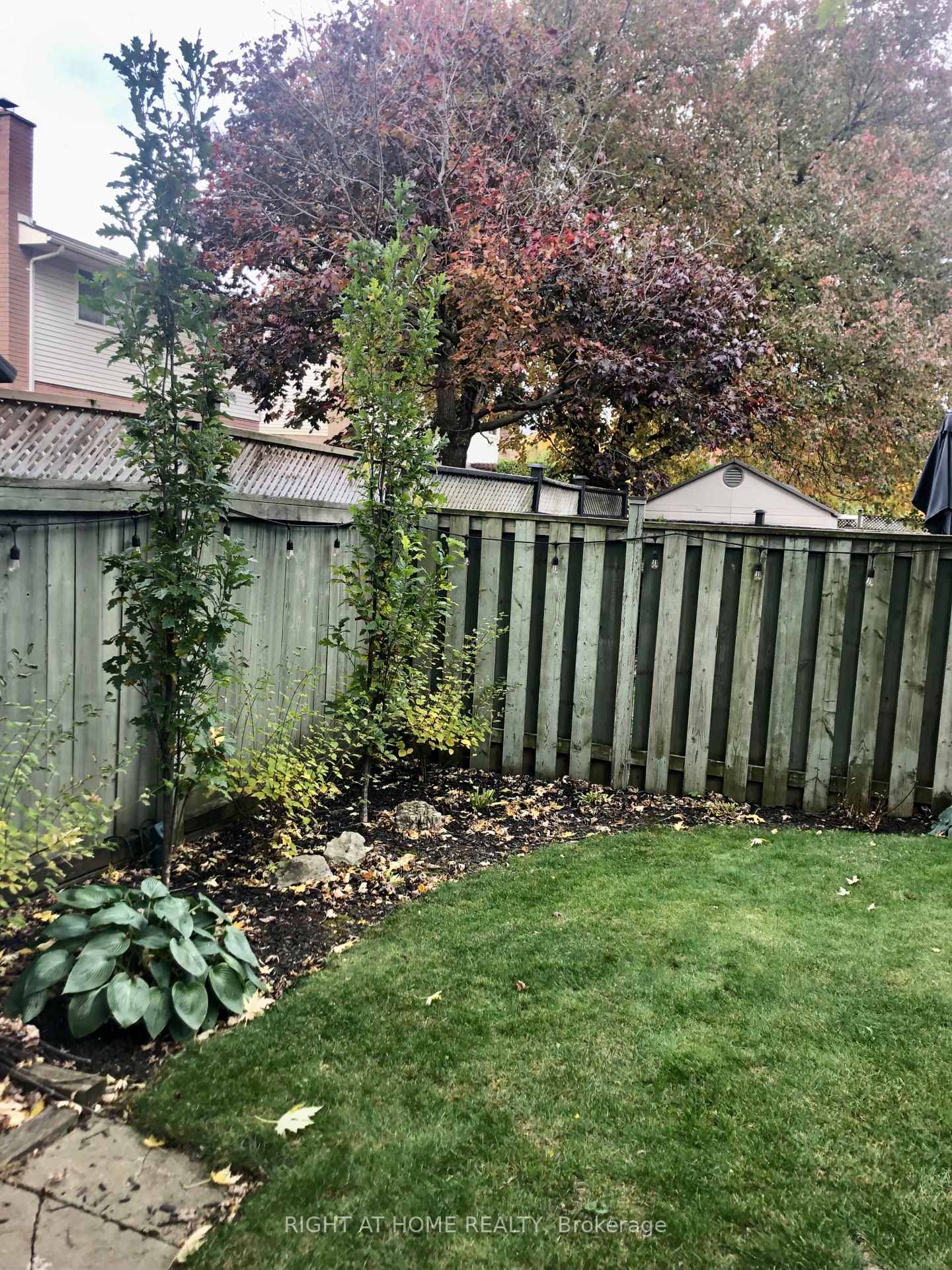 Photo 33 of 9 Aspen Court, Hamilton, Waterdown — HOMEH