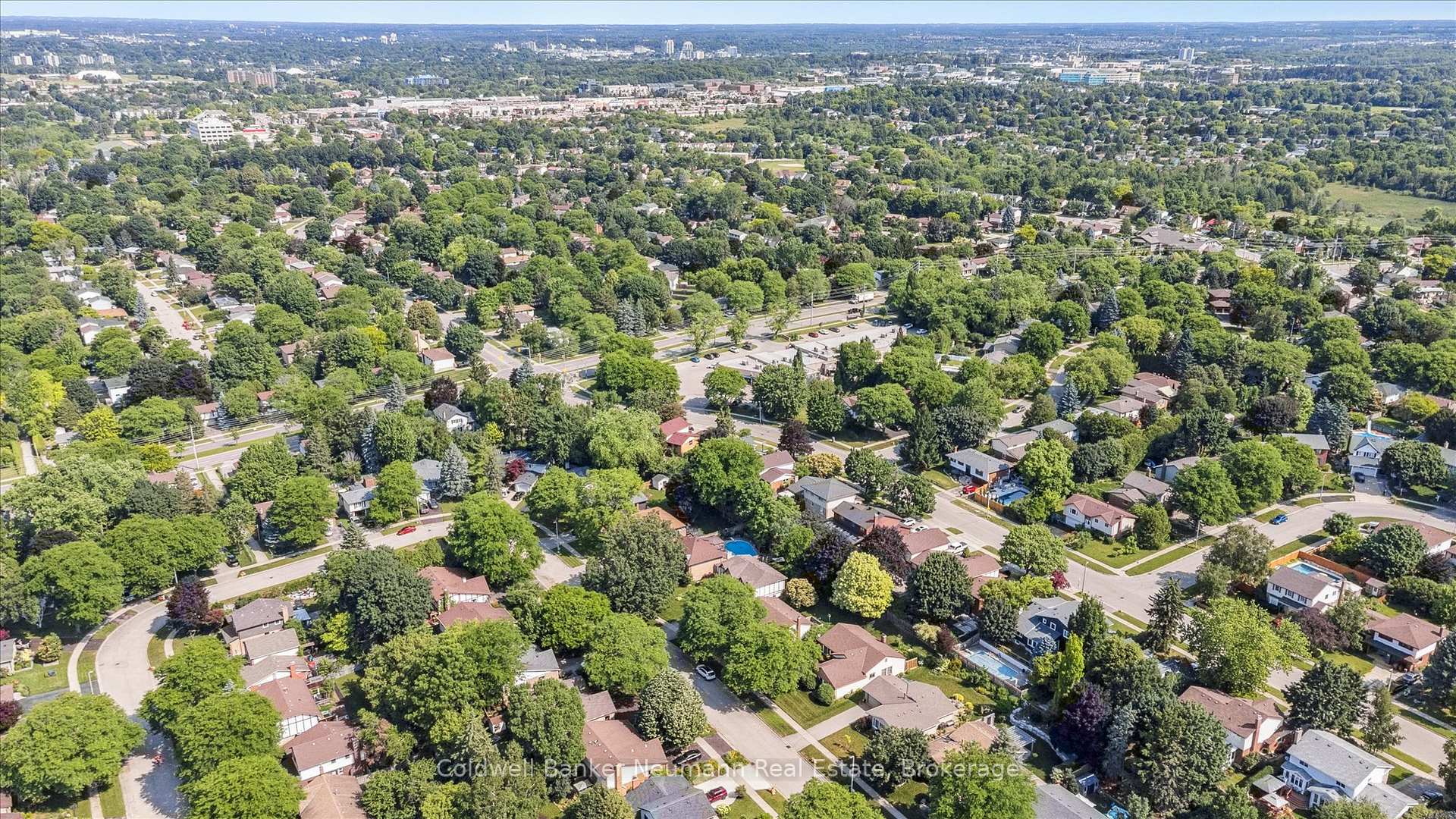 Photo 5 of 76 Shadybrook Crescent, Guelph, Kortright West — HOMEH