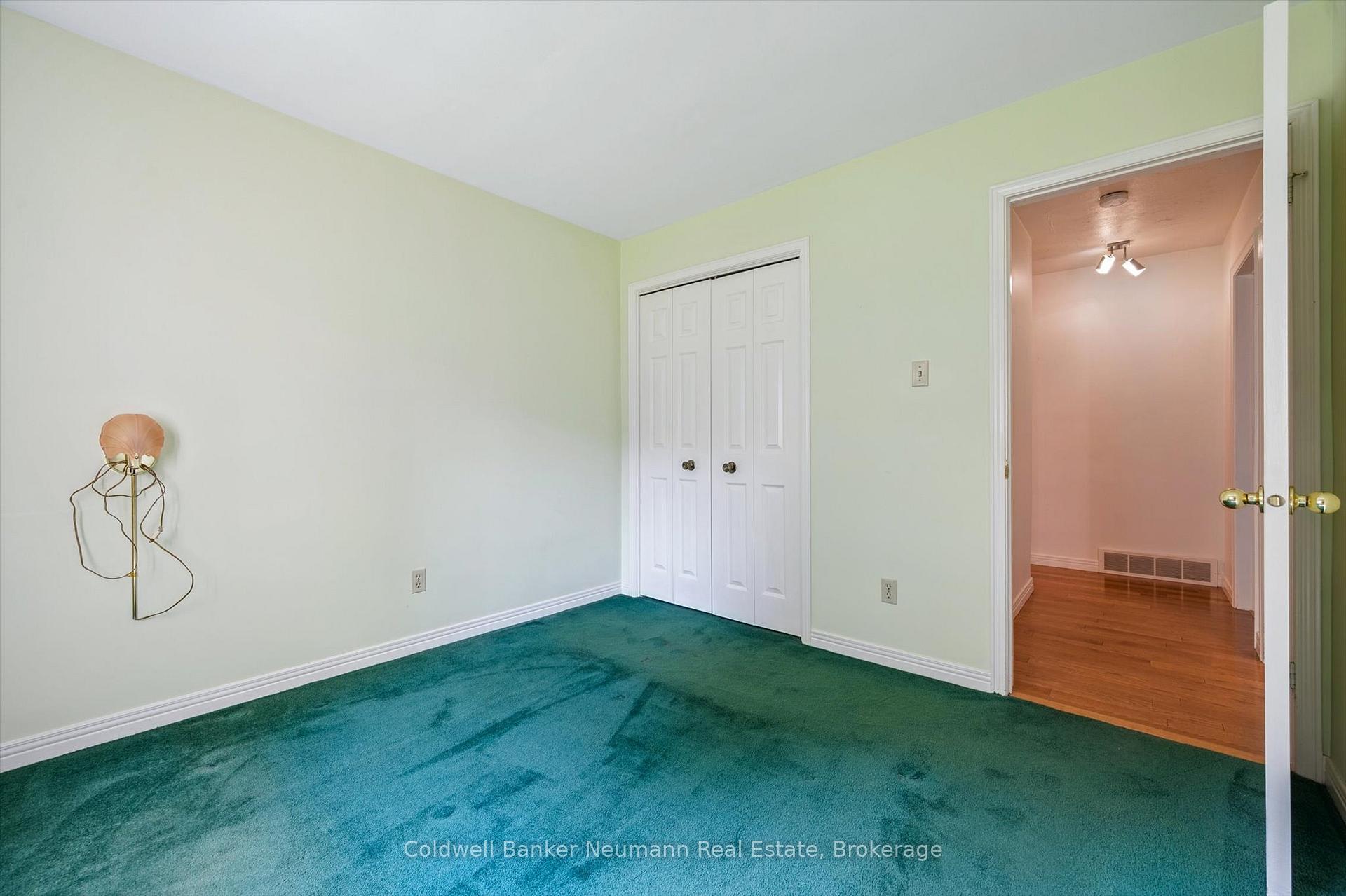 Photo 29 of 76 Shadybrook Crescent, Guelph, Kortright West — HOMEH