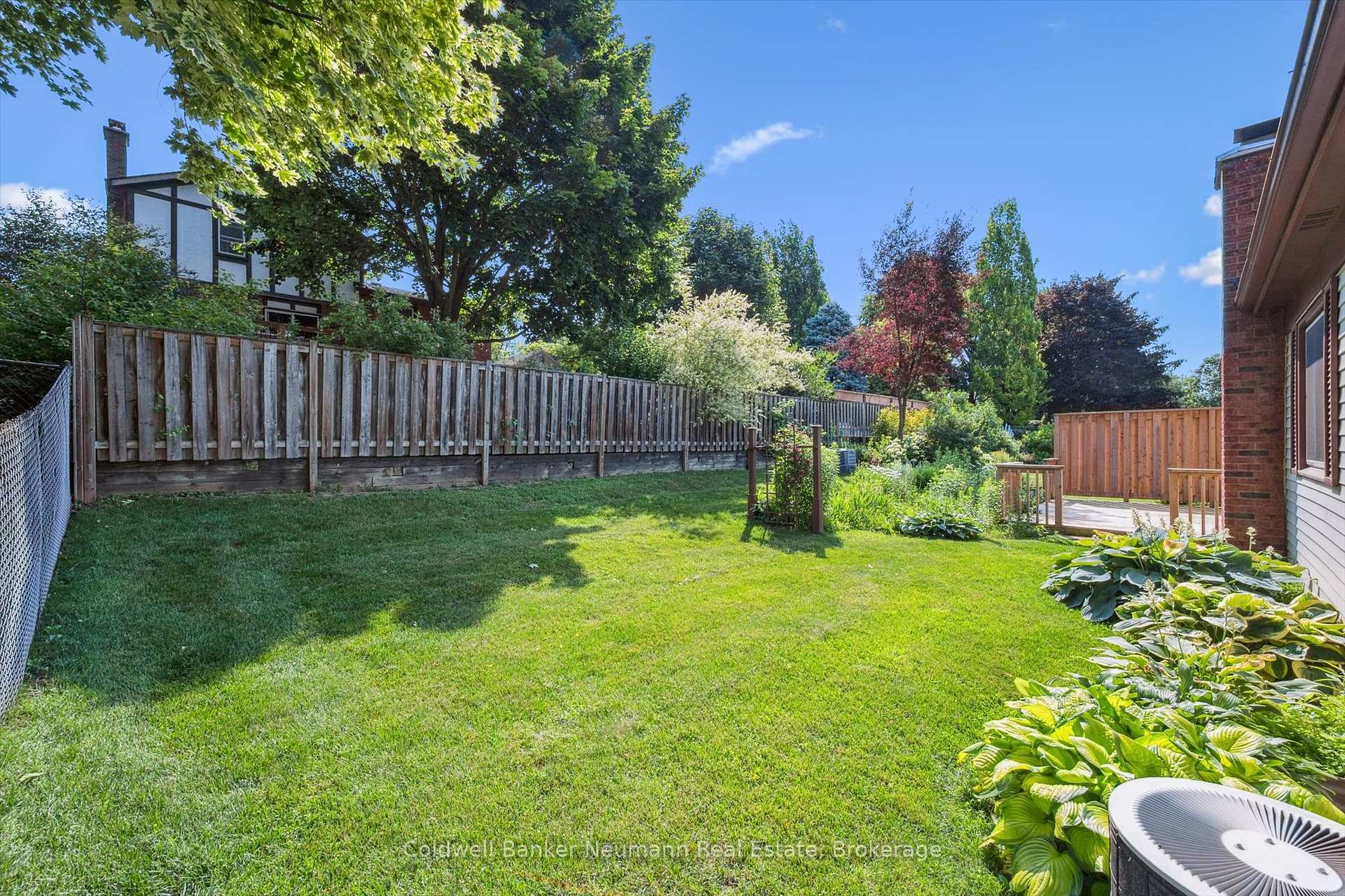 Photo 34 of 76 Shadybrook Crescent, Guelph, Kortright West — HOMEH