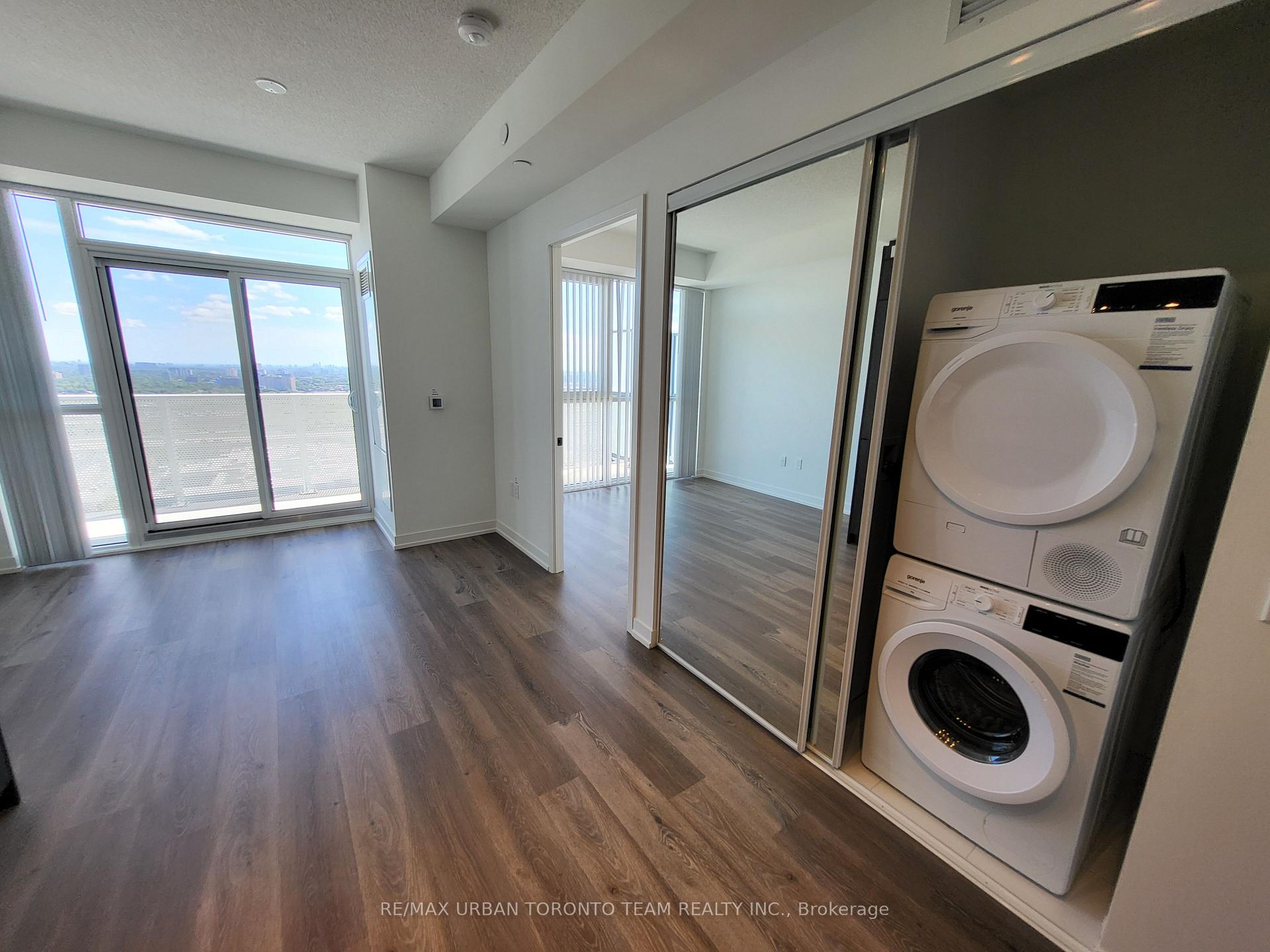 Photo 3 of Unit 3311, 28 Interchange Way, Vaughan, Vaughan Corporate Centre — HOMEH