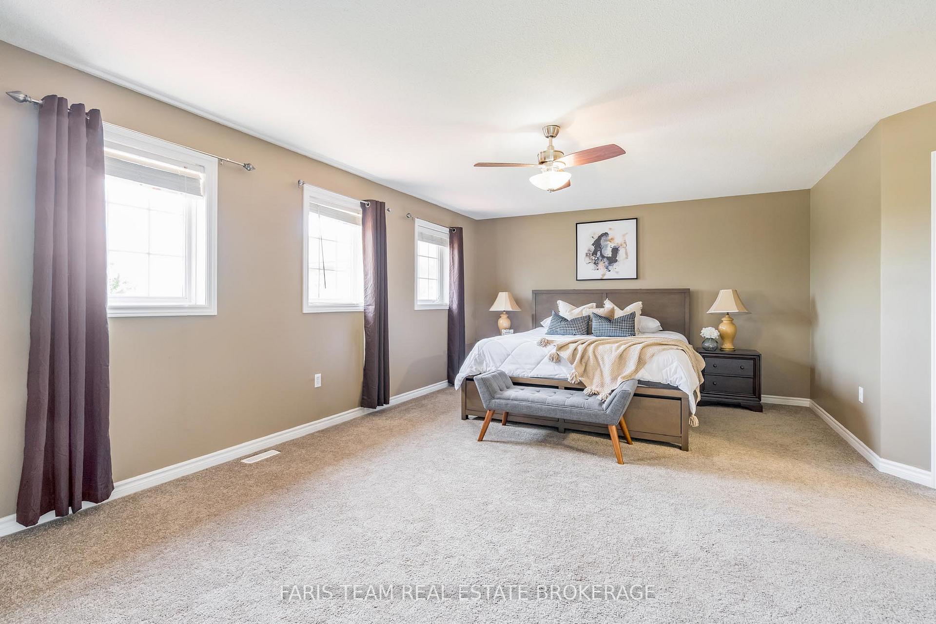 Photo 18 of 27 Capilano Court, Barrie, Little Lake — HOMEH