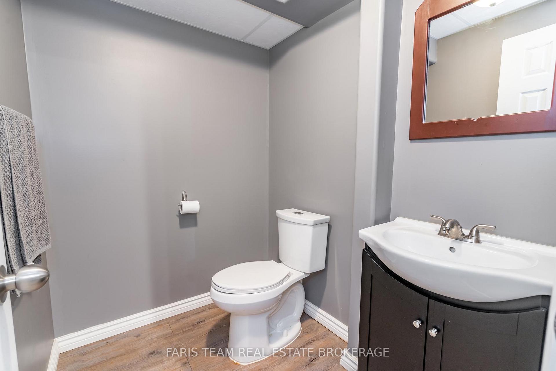 Photo 30 of 27 Capilano Court, Barrie, Little Lake — HOMEH