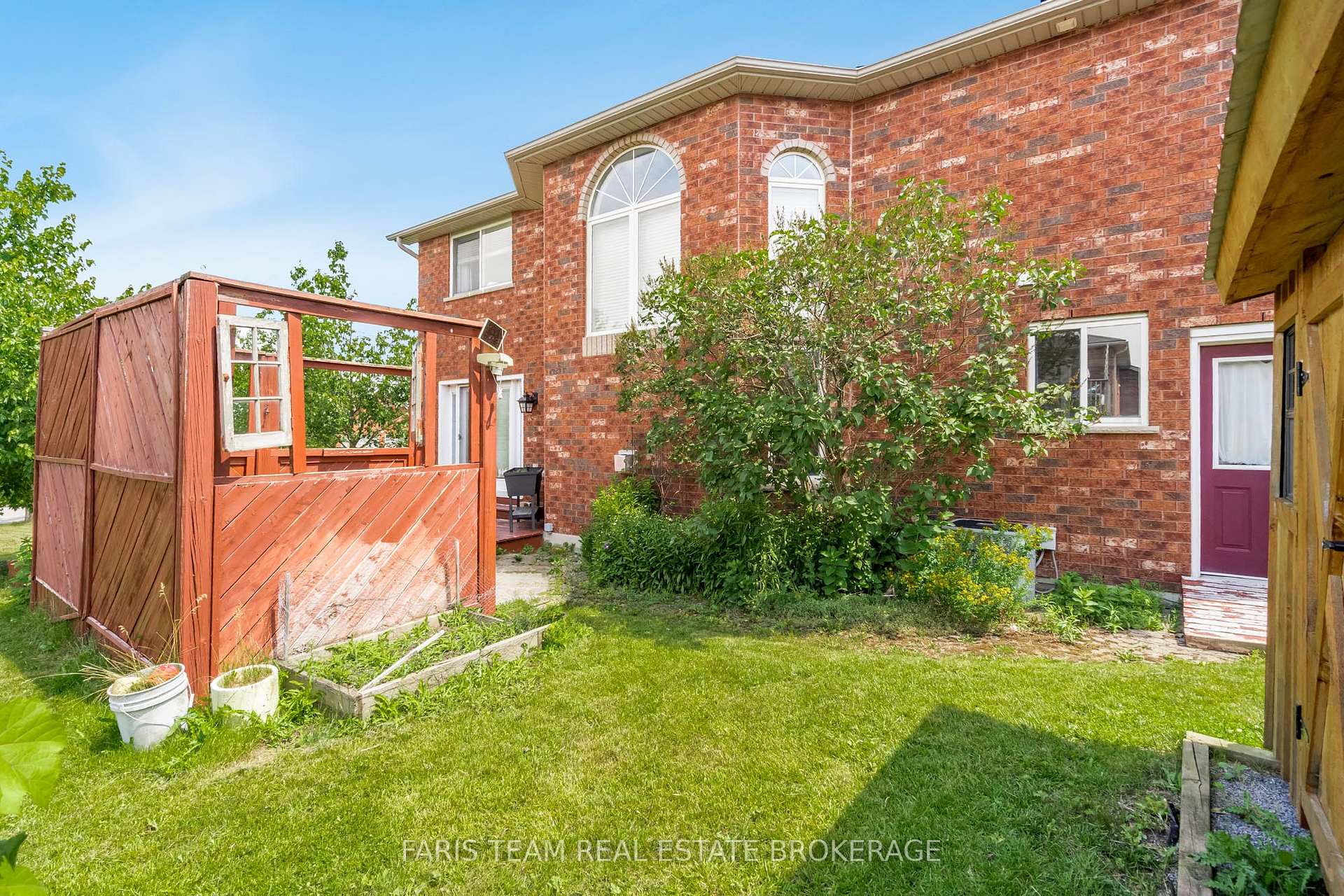 Photo 32 of 27 Capilano Court, Barrie, Little Lake — HOMEH