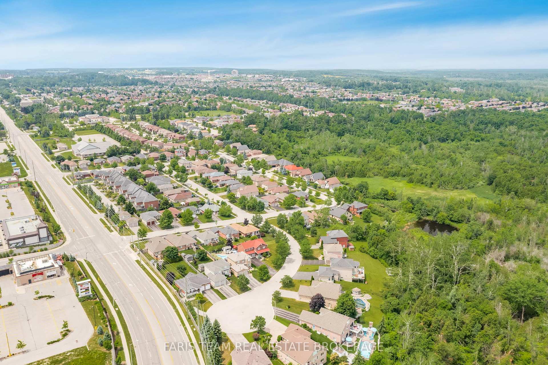 Photo 36 of 27 Capilano Court, Barrie, Little Lake — HOMEH