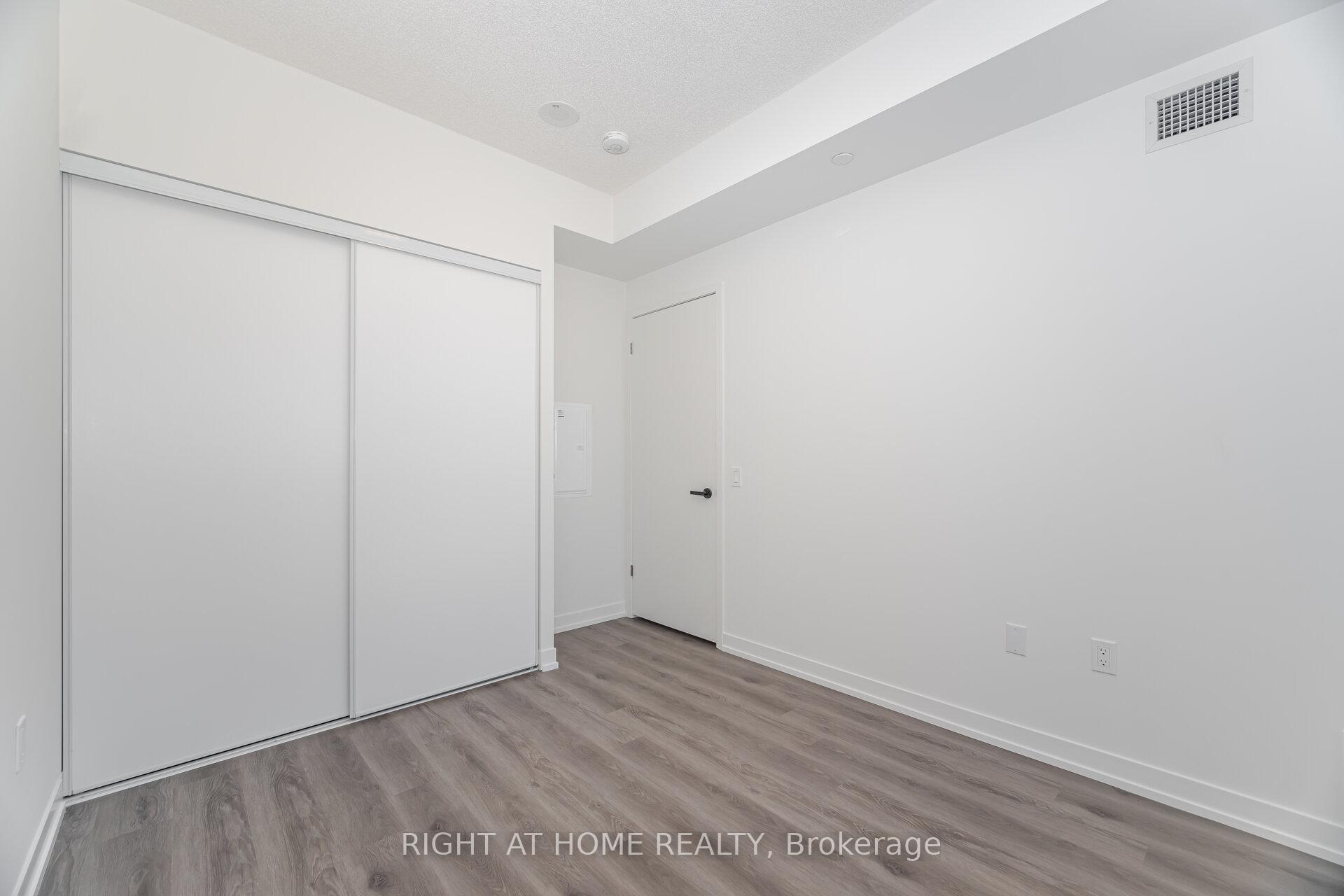 Photo 21 of Unit 5911, 225 Commerce Street N, Vaughan, Vaughan Corporate Centre — HOMEH