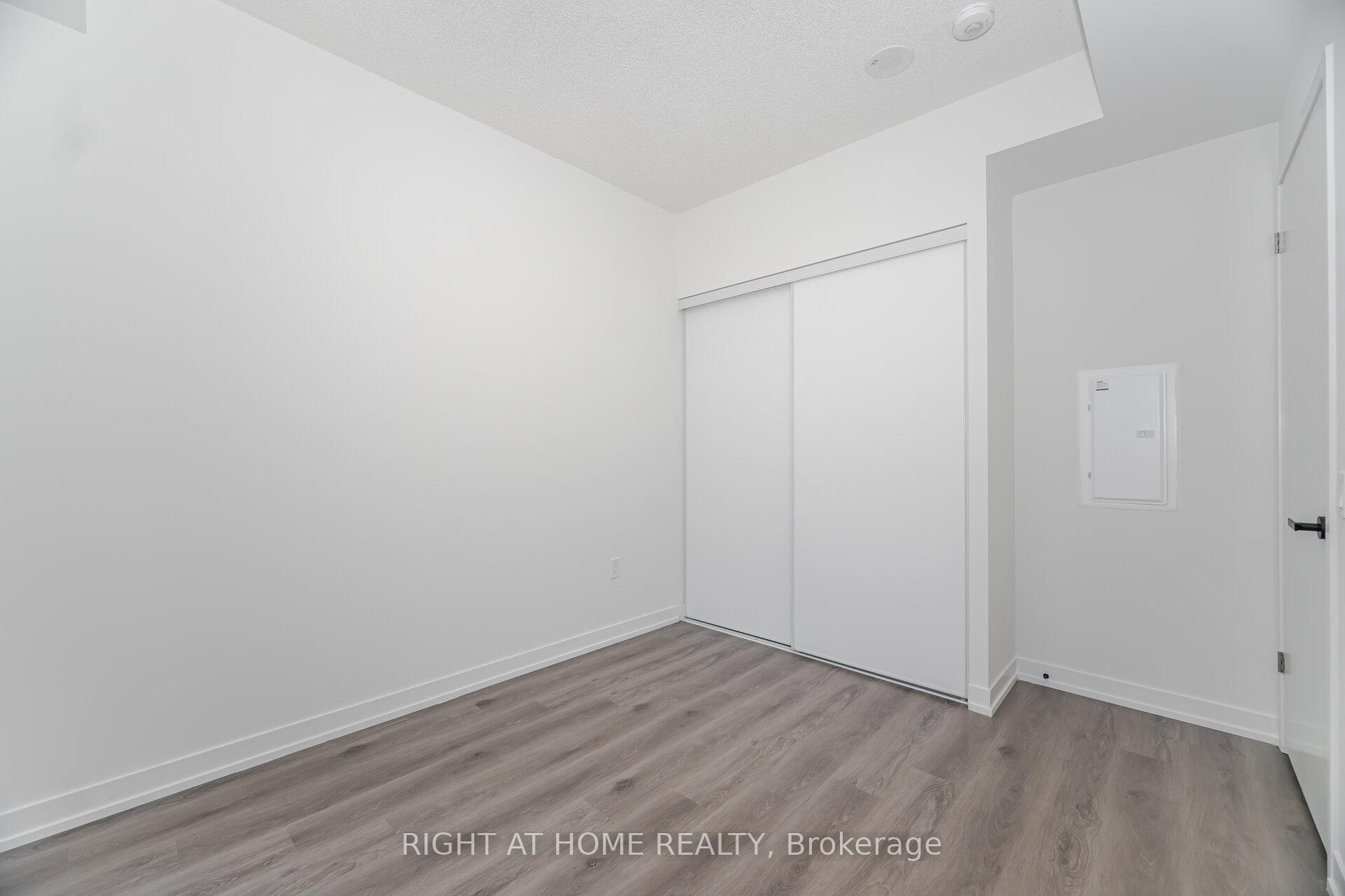Photo 19 of Unit 5911, 225 Commerce Street N, Vaughan, Vaughan Corporate Centre — HOMEH