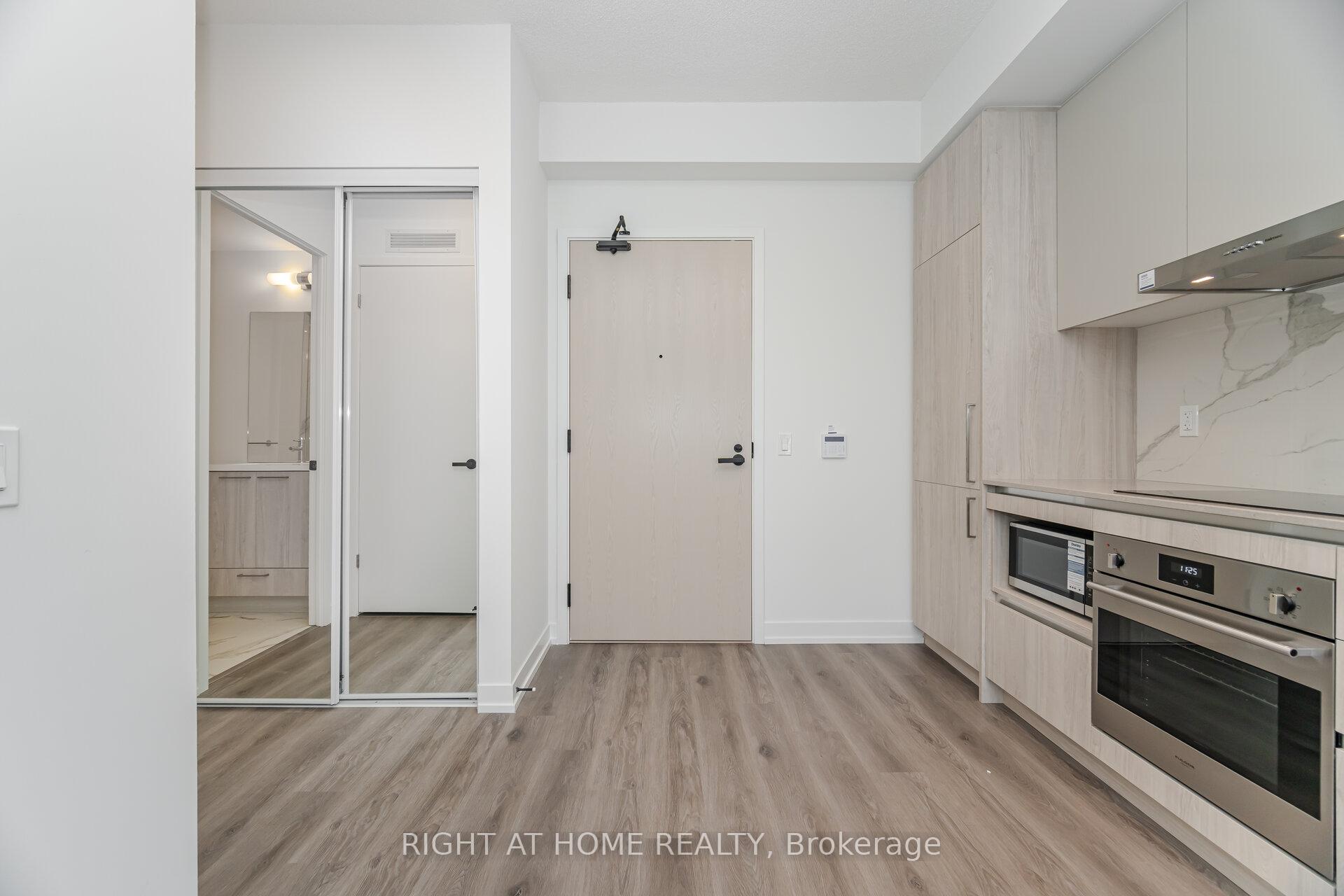 Photo 24 of Unit 5911, 225 Commerce Street N, Vaughan, Vaughan Corporate Centre — HOMEH