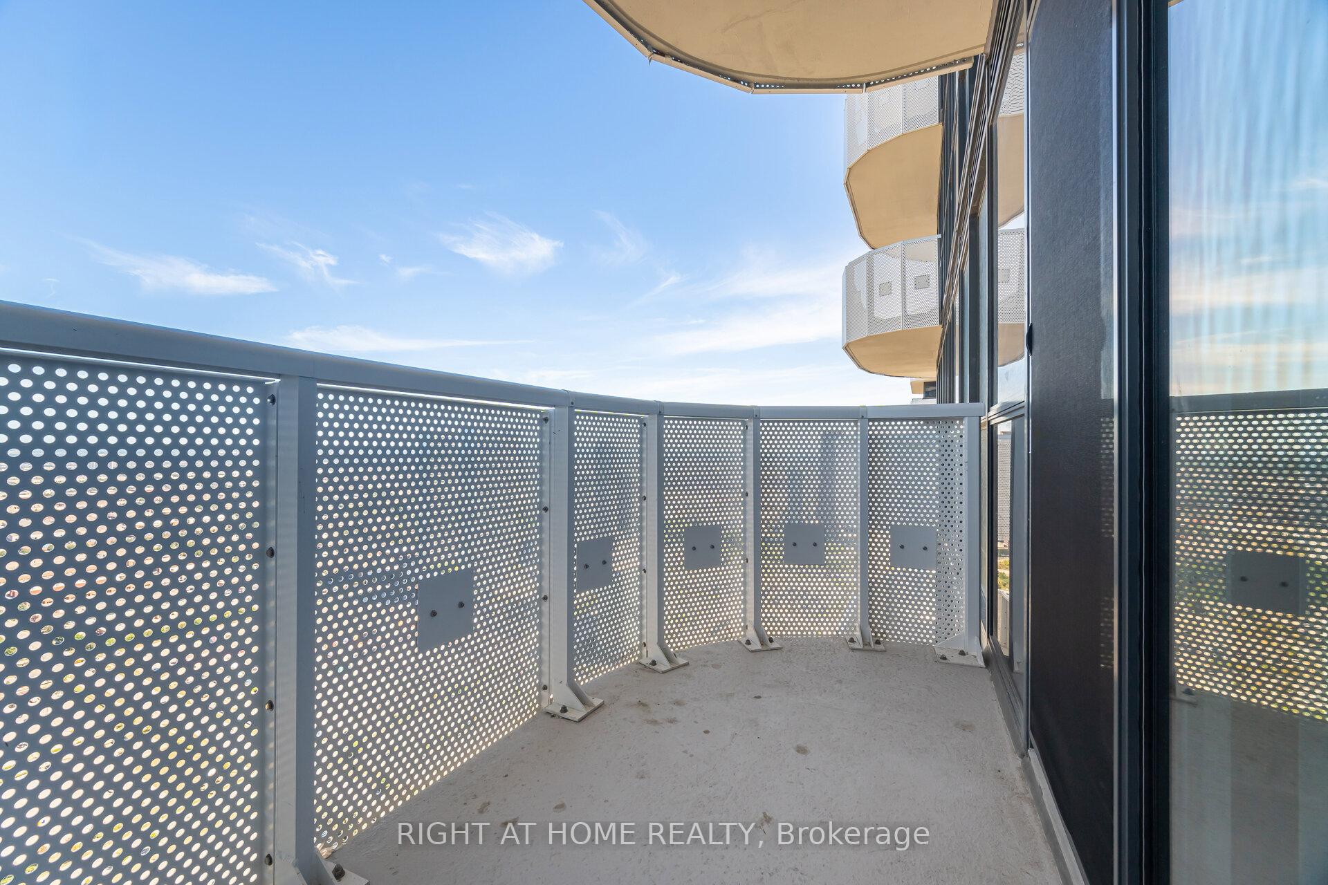 Photo 12 of Unit 5911, 225 Commerce Street N, Vaughan, Vaughan Corporate Centre — HOMEH