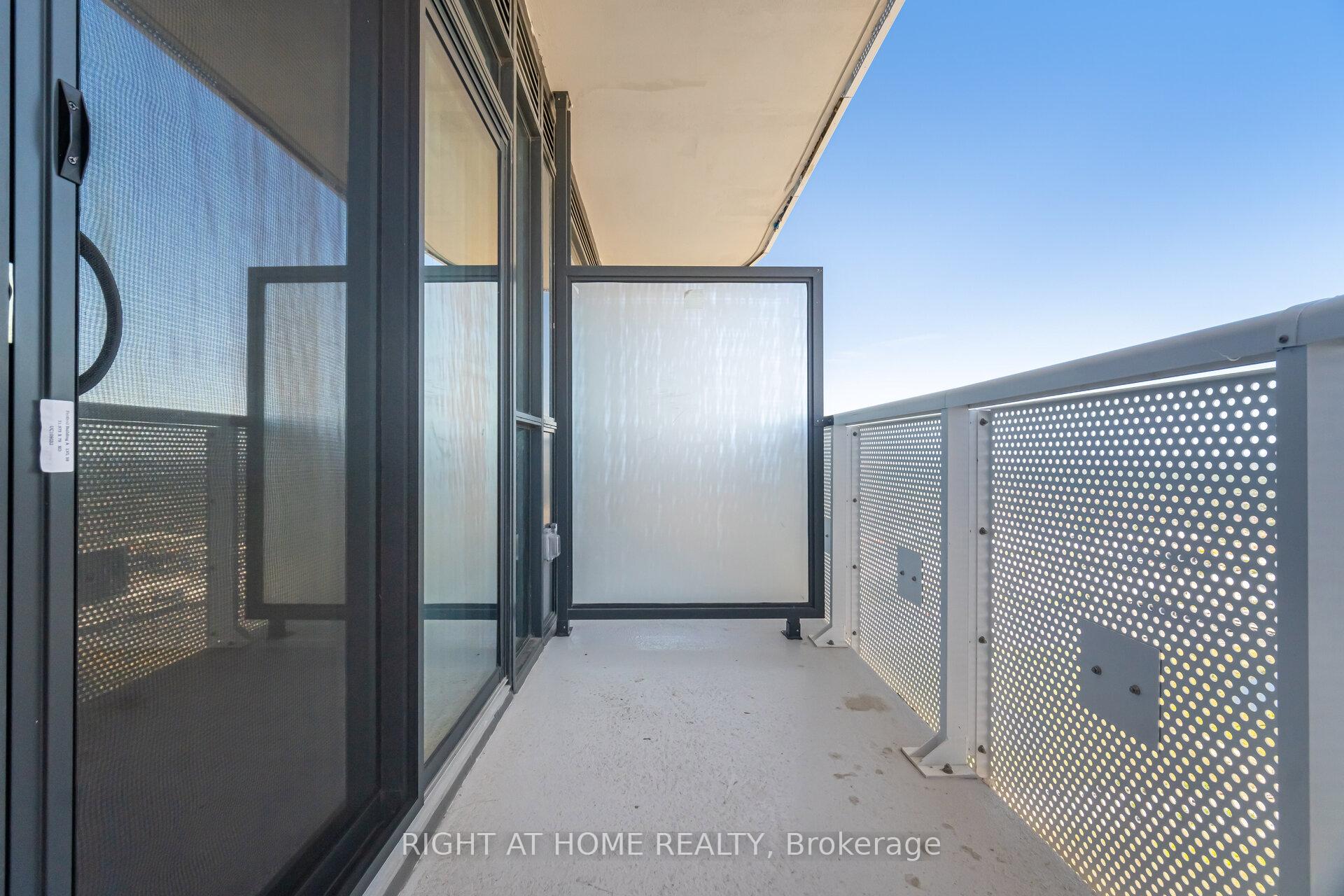 Photo 10 of Unit 5911, 225 Commerce Street N, Vaughan, Vaughan Corporate Centre — HOMEH