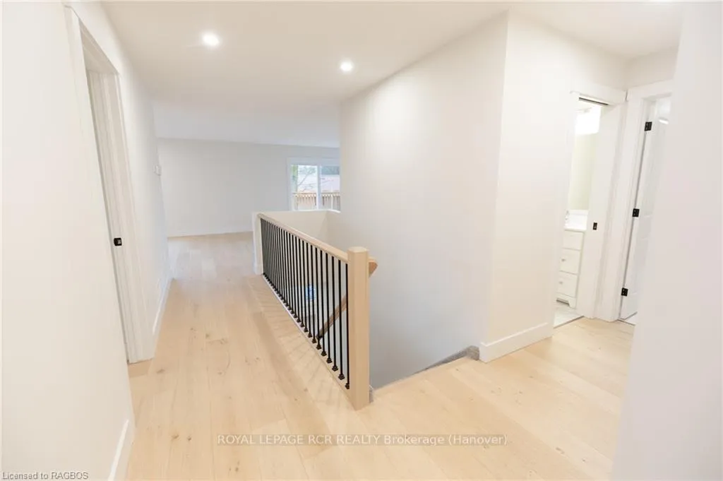 Photo 5 of 222 16TH Avenue Crescent, Hanover — HOMEH