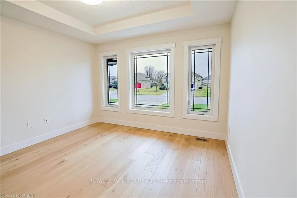 Photo 6 of 222 16TH Avenue Crescent, Hanover — HOMEH