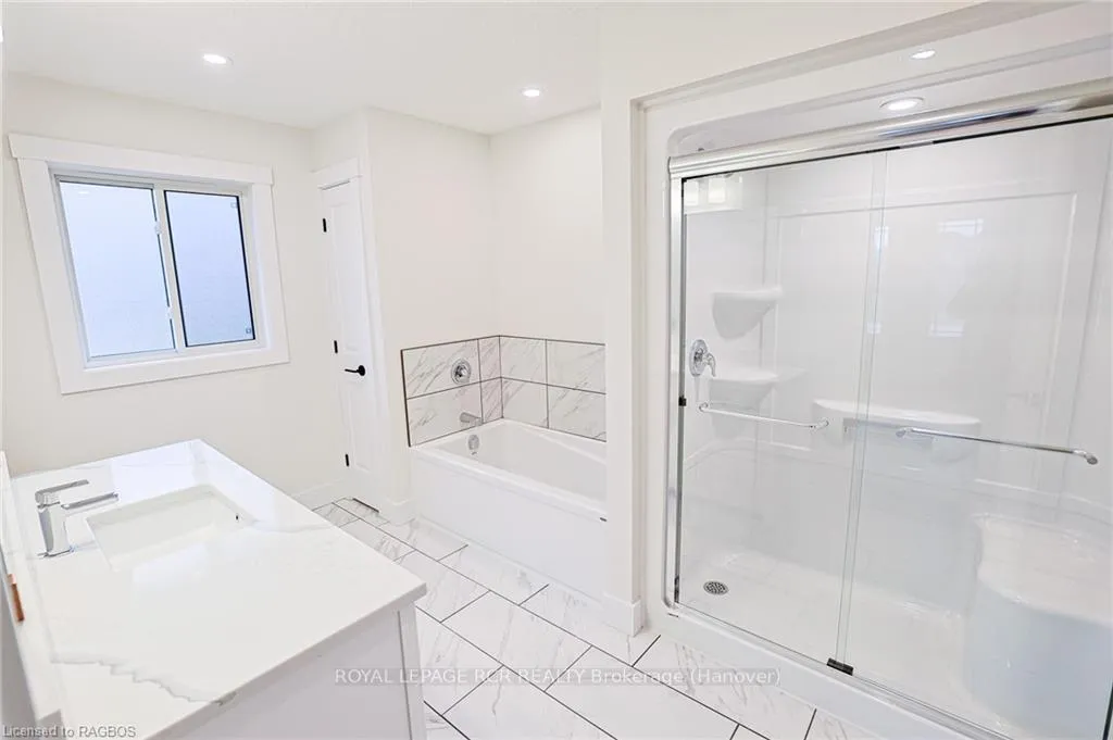 Photo 18 of 222 16TH Avenue Crescent, Hanover — HOMEH