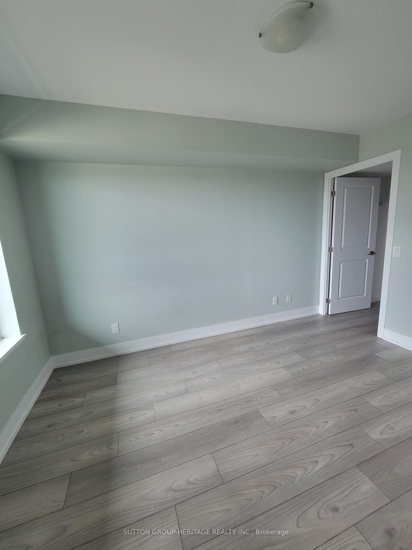 Photo 13 of Unit 906, 1215 Bayly Street, Pickering, Bay Ridges — HOMEH