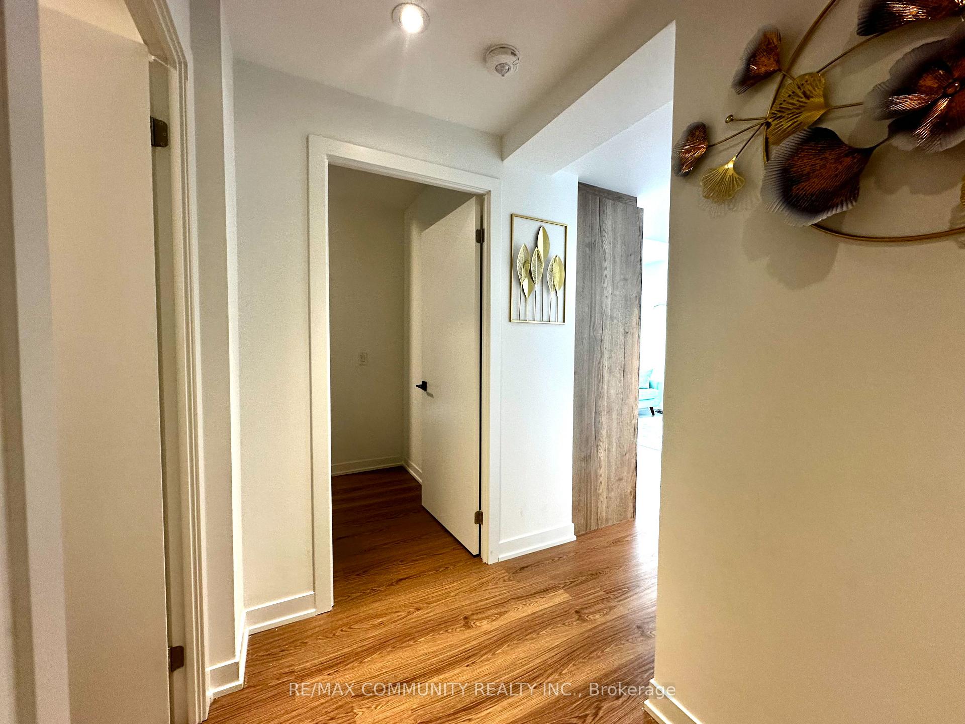 Photo 2 of Unit 512, 319 Jarvis Street, Toronto, Moss Park — HOMEH