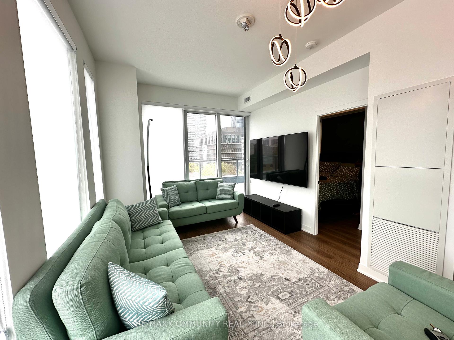 Photo 7 of Unit 512, 319 Jarvis Street, Toronto, Moss Park — HOMEH