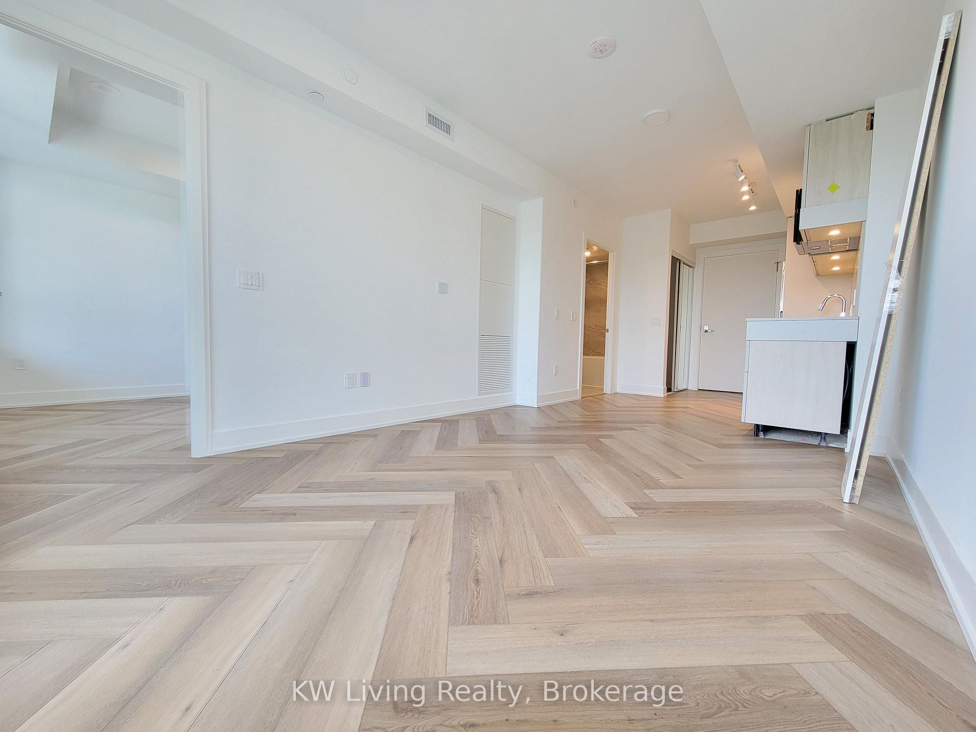 Photo 6 of Unit 1809, 8 Cedarland Drive, Markham, Unionville — HOMEH