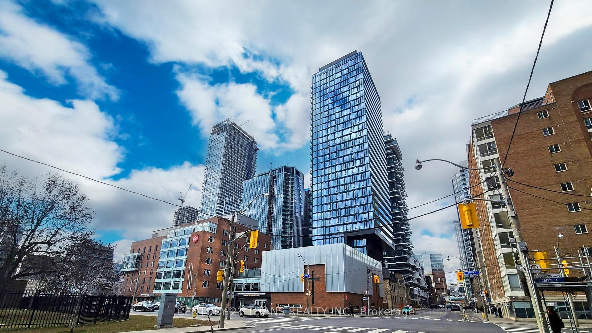 Photo 5 of Unit 401, 47 Mutual Street, Toronto, Church-Yonge Corridor — HOMEH