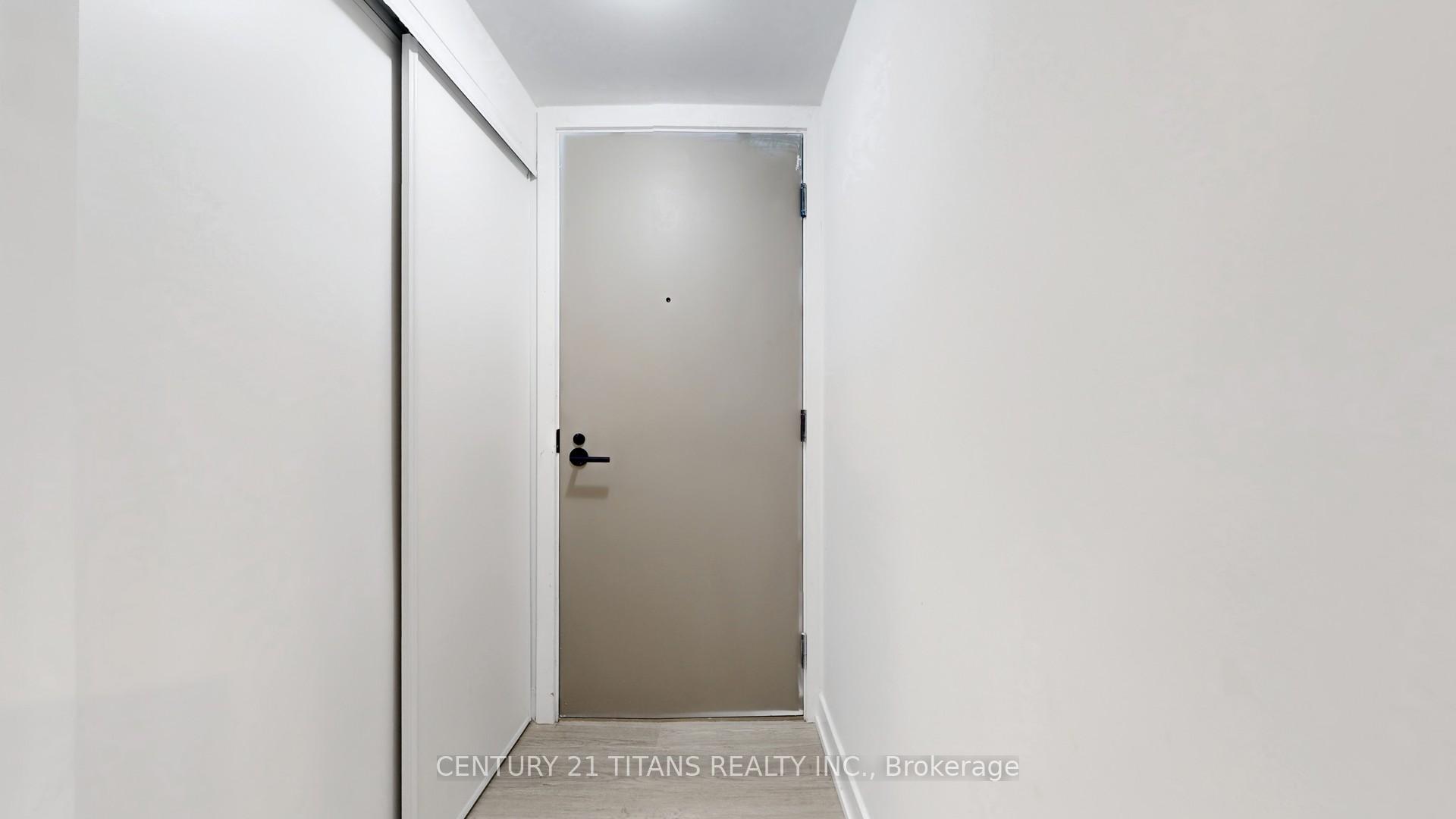 Photo 19 of Unit 401, 47 Mutual Street, Toronto, Church-Yonge Corridor — HOMEH