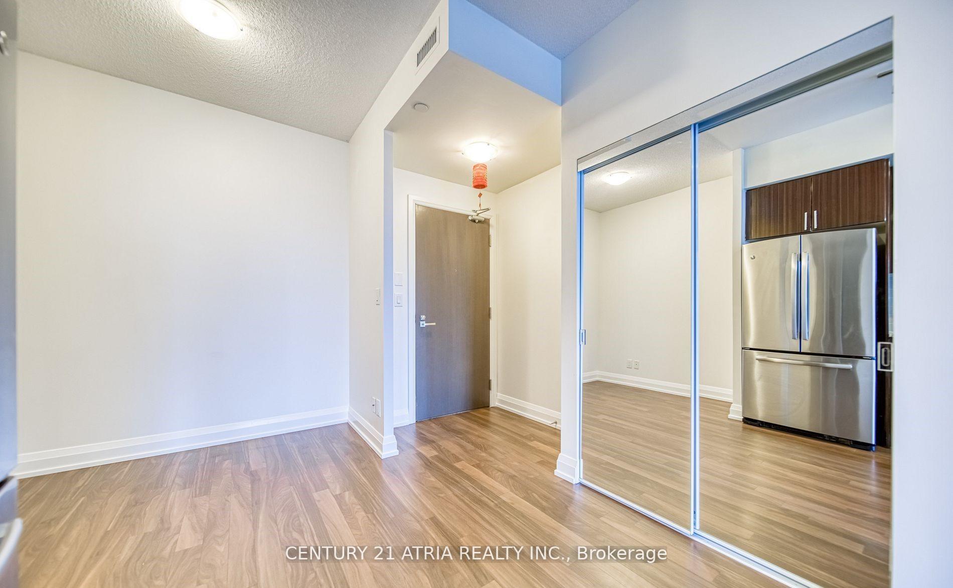 Photo 4 of Unit 2706, 7171 Yonge Street, Markham, Grandview — HOMEH